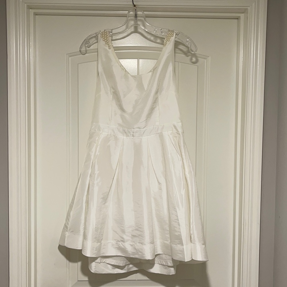 NWOT Ask Grace white dress with pearl detail on back
